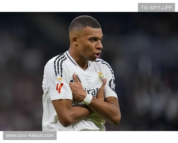 贝林厄姆头球摆渡助攻，英格兰中场显全能本色